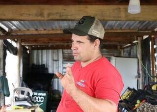 Motoristas precisam ter atenção com semáforos desligados na Av. João Arinos