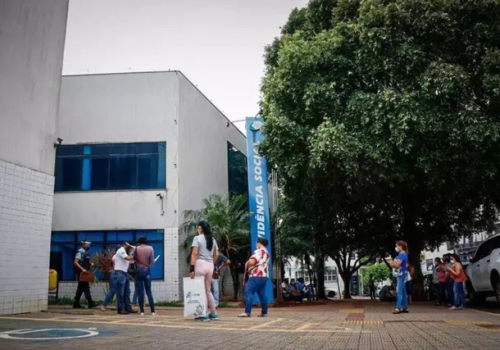 Serviços do Meu INSS e Central 135 voltam a funcionar após atualização