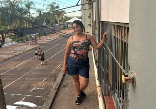 Mistério revelado: Rosimeire é musa que dança na laje sem medo