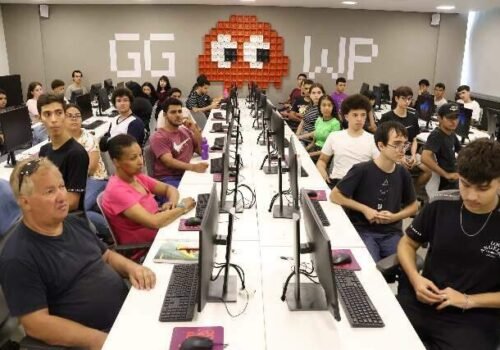 Voucher Desenvolvedor: inscrições para alunos da rede pública terminam hoje