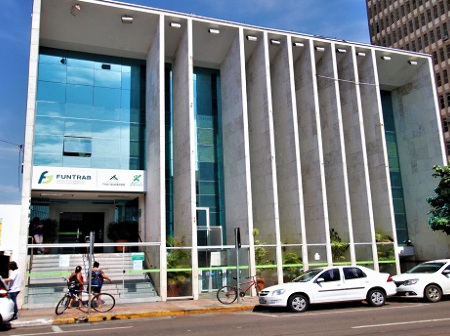 De pedreiro a operador de produção: confira 446 vagas disponíveis na Capital