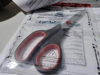 Rapaz morre após ser atingido no pescoço com golpe de tesoura Rapaz morre após ser atingido no pescoço com golpe de tesoura