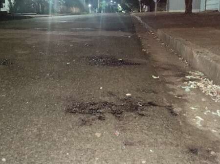 Andando ensanguentado, rapaz é preso em flagrante após matar homem a facada