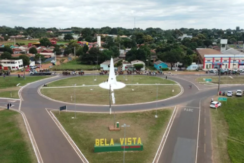 Rapaz de 20 anos é socorrido em estado grave após ser baleado na boca