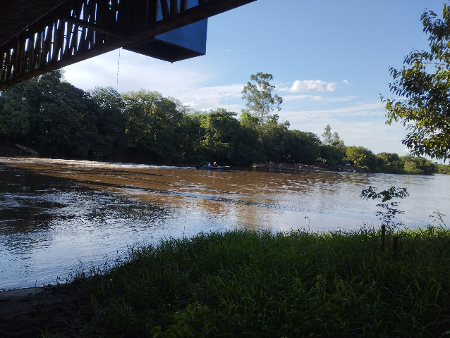 Pescador encontra corpo em decomposição no Rio Dourados