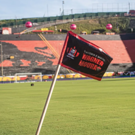 Vitória vence Atlético-MG no Barradão e sobe na tabela do Brasileirão