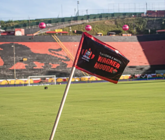 Vitória vence Atlético-MG no Barradão e sobe na tabela do Brasileirão