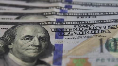 Guerra no Oriente Médio leva dólar a R$ 5,26 e derruba bolsa