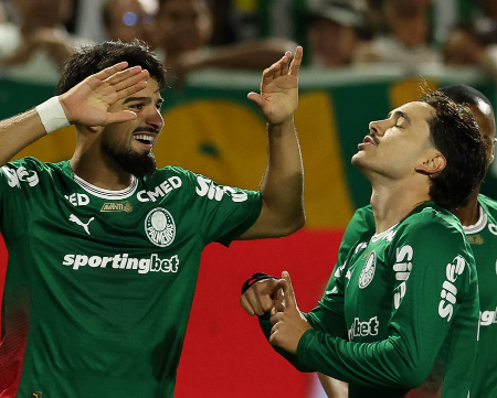 Palmeiras bate São Paulo e confirma presença na final do Paulistão
