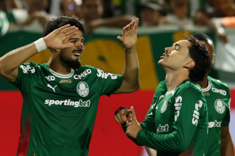 Palmeiras bate São Paulo e confirma presença na final do Paulistão