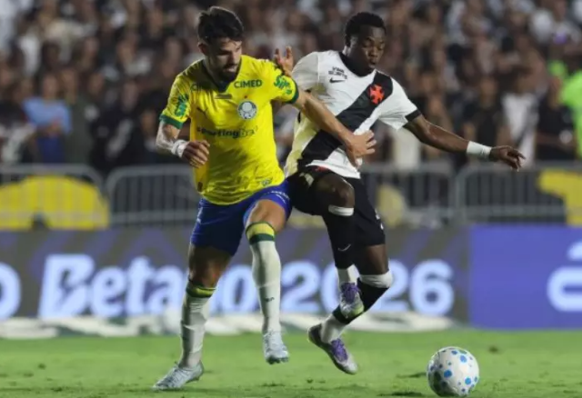 Vasco vence o Palmeiras de virada e estreia Renato Gaúcho com triunfo