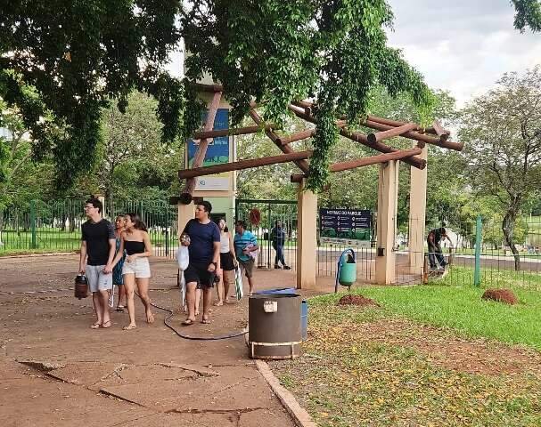 Sem energia, Parque das Nações Indígenas fecha mais cedo