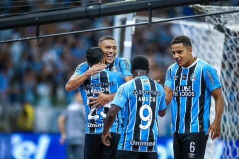 Grêmio constrói vantagem de 3 gols para decisão do Campeonato Gaúcho