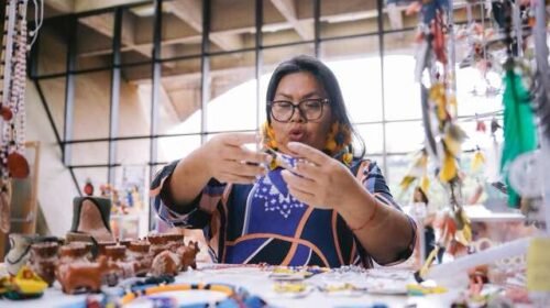 Entre cerâmica e erva-mate, mulheres mostram caminhos de autonomia financeira