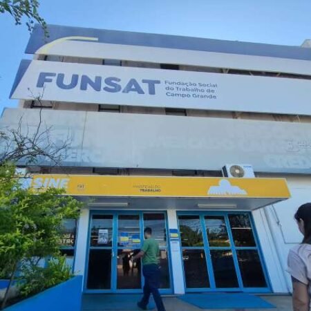 Funsat oferece 1.181 vagas de emprego em 113 funções nesta terça-feira