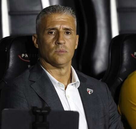 São Paulo demite Hernán Crespo e encerra segunda passagem do técnico pelo clube