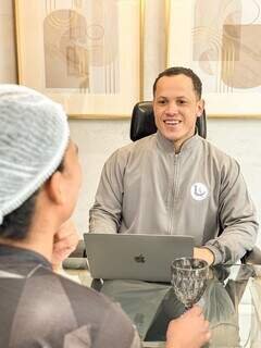 Fim do medo? Implante dentário ganha força em Campo Grande