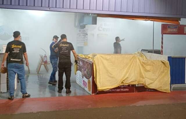 Após incêndio, atendimento volta ao normal na “feirona”