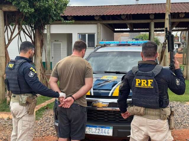 Homem é morto a facadas e suspeitos são presos horas depois em MS e no PR