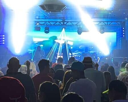 Flashback chega à Colônia Paraguaia e transforma bailão em passinho