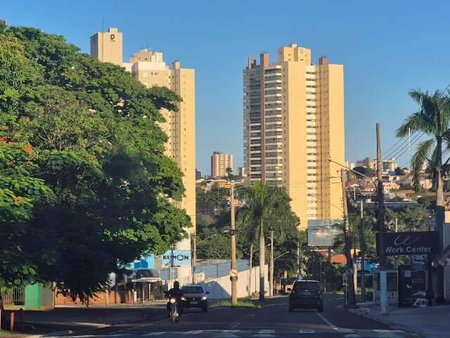 Domingo será de calor e sol em MS; chuva ganha força na segunda-feira