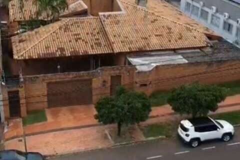 "Vivia fechada", dizem vizinhos sobre casa onde Bernal diz morar