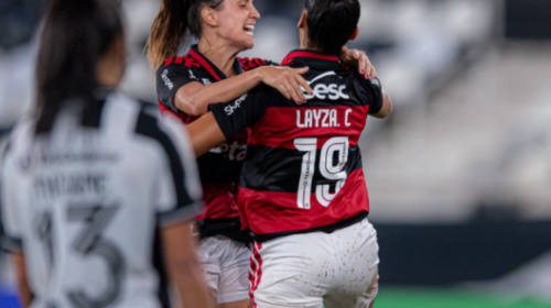 Flamengo empata com Botafogo no clássico e assume liderança provisória