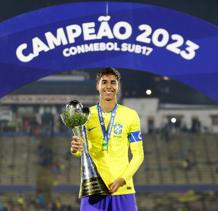 Ex-Palmeiras, Vitor Reis é convocado por Ancelotti para amistoso da Seleção