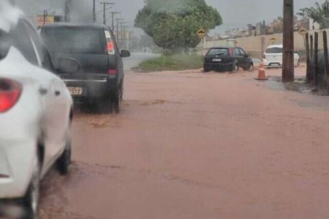 Chuva de fevereiro na Capital fica 2 vezes acima da média e é a maior em 16 anos