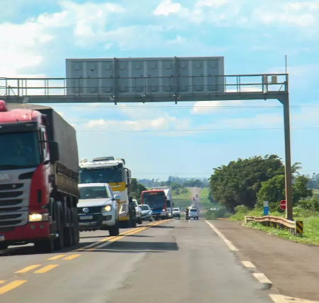Motoristas com pedágio atrasado terão multas e pontos na CNH cancelados