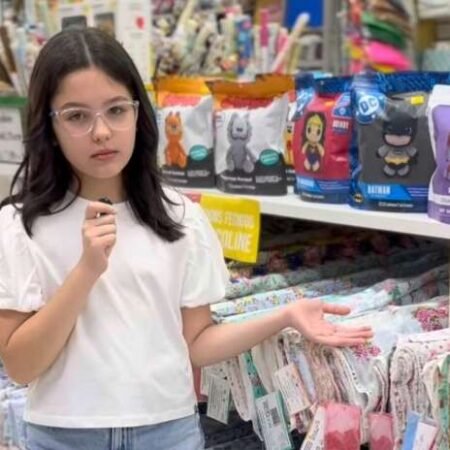 Marina caiu na trend e fez o marketing da São Gonçalo para o pai,