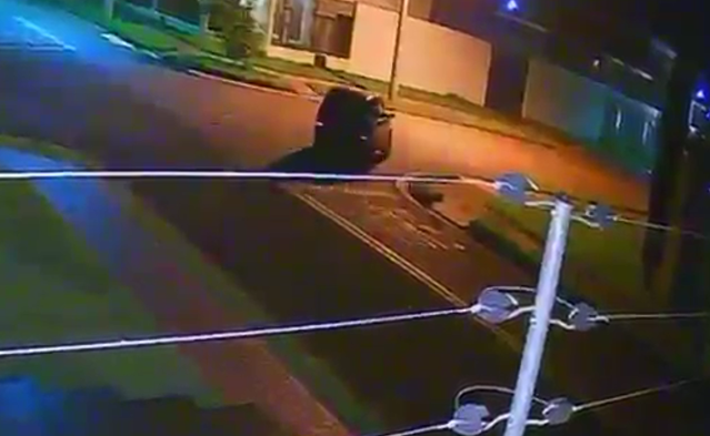 Trio é preso em flagrante por tentativa de furto de Hilux