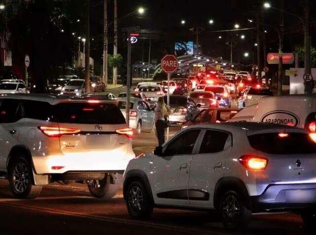 Agetran publica lista com 3,2 mil multas registradas em fevereiro na Capital