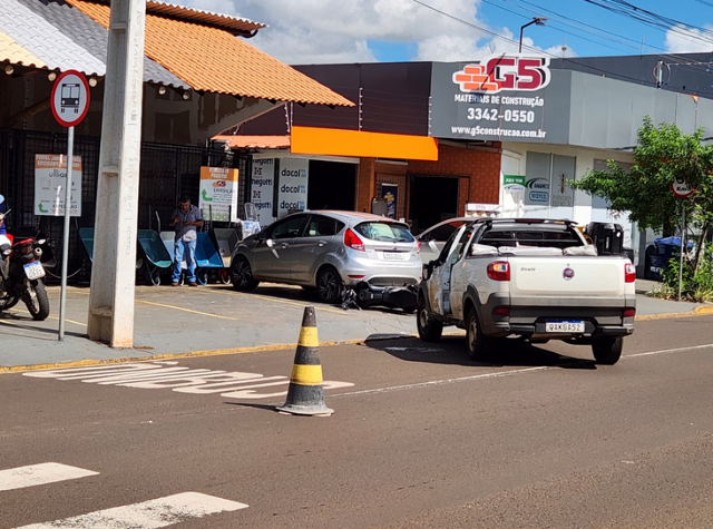 Motorista atinge motociclista em mais um acidente em corredor de ônibus