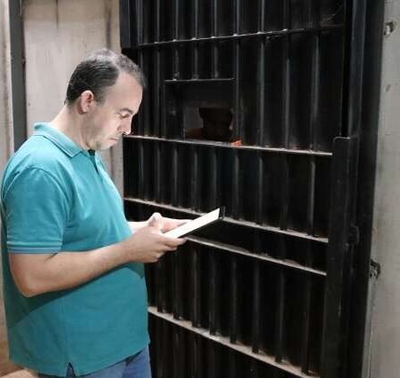 Defensoria consegue liberdade de mulher presa há 189 dias sem denúncia