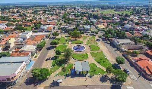 Justiça manda prefeitura demitir temporários e fazer concurso em Bataguassu