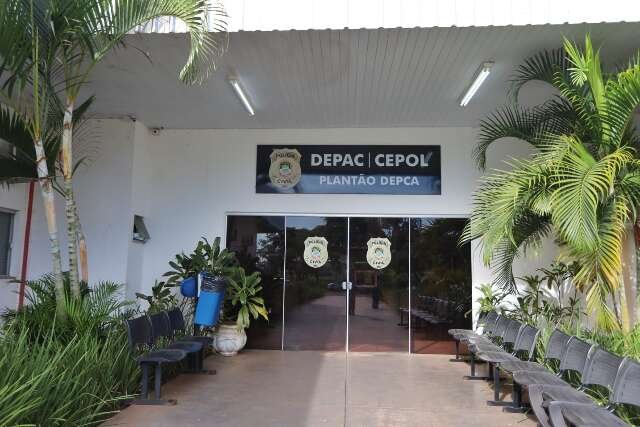 Homem denuncia extorsão após cadastro em site de relacionamentos