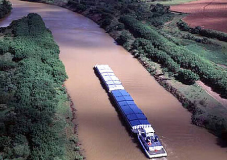 Comitê da hidrovia exclui cientistas e comunidades no Pantanal