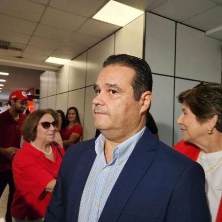 Antes de agenda oficial, Lula deve tratar de articulação política com petistas