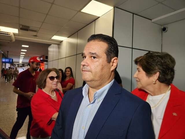 Antes de agenda oficial, Lula deve tratar de articulação política com petistas