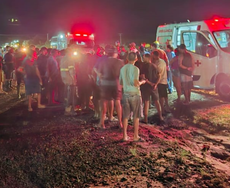 Homem morre atropelado por caminhonete na frente do filho e do sobrinho