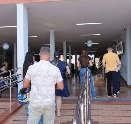 Entre ansiedade e renda extra, candidatos encaram prova do IBGE