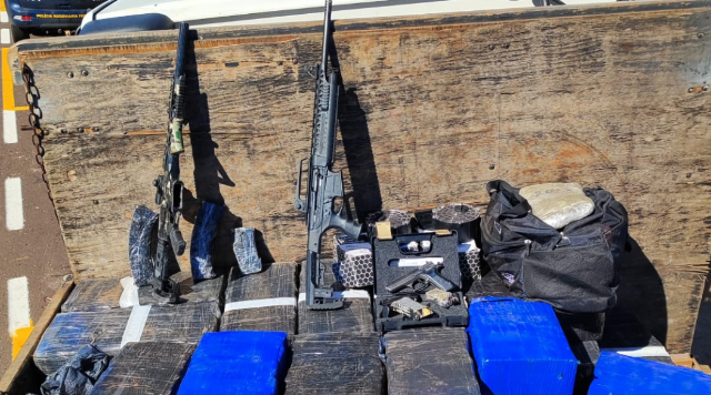 Caminhão com quase 3 toneladas de maconha e armas é interceptado na BR-163