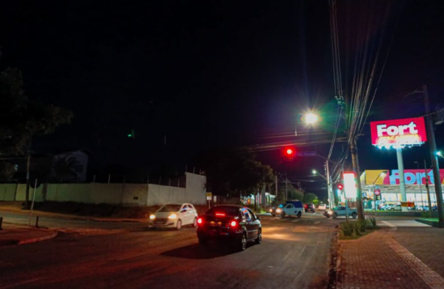 Trecho da Avenida Três Barras é liberado e trânsito volta ao normal