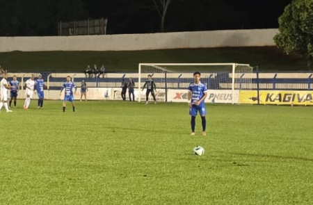 Bataguassu vence nos pênaltis e elimina Ivinhema do Estadual