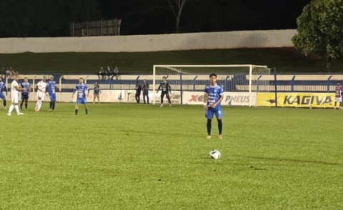 Bataguassu vence nos pênaltis e elimina Ivinhema do Estadual