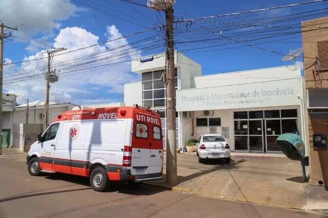 Médicos que recebiam até R$ 73 mil estão impedidos de ganhar mais que R$ 27 mil