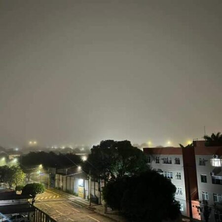 Campo Grande soma 64 mm de chuva e tem noite de neblina com garoa fina