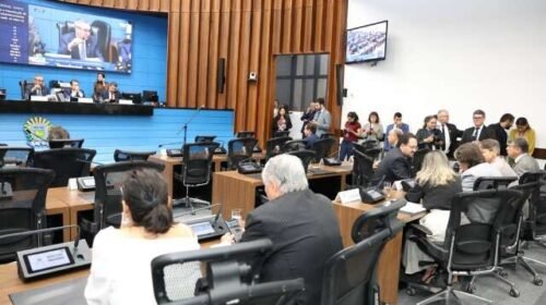 Estabelecimentos terão cartaz com lei que proíbe fidelização de contrato