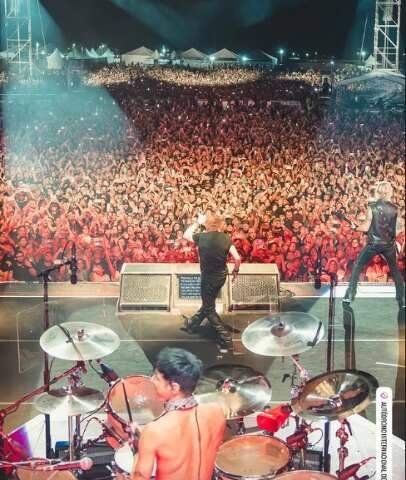 Capital tem público, mas falta local para megashow, debatem produtores